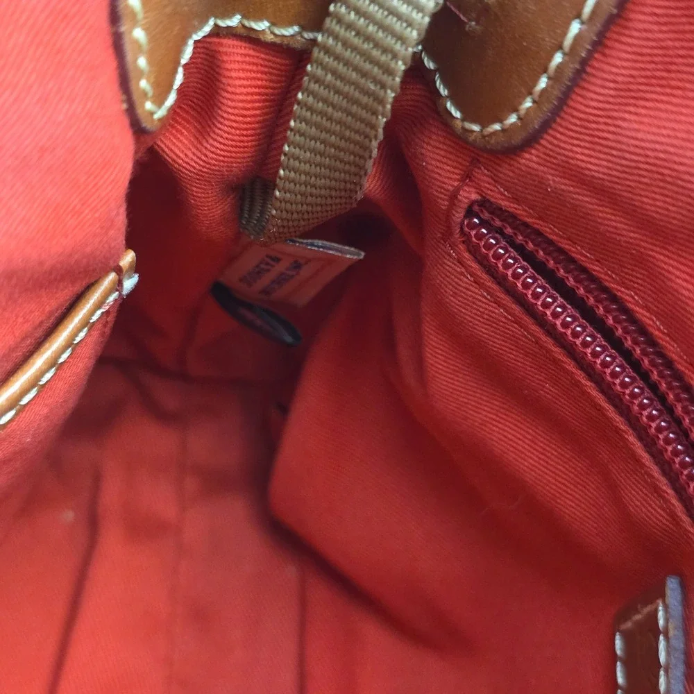 Dooney & Bourke Lambskin Leather Crossbody Bag Fuschia Brown Trim Tassels Rare - Picture 15 of 16